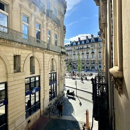 Casa Urbae - Place De La Comedie,