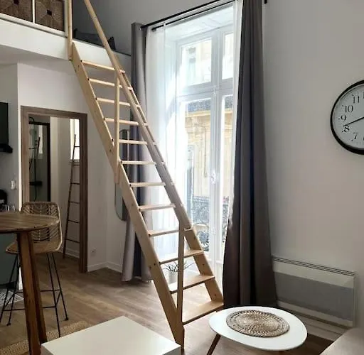 Casa Urbae - Place De La Comedie,